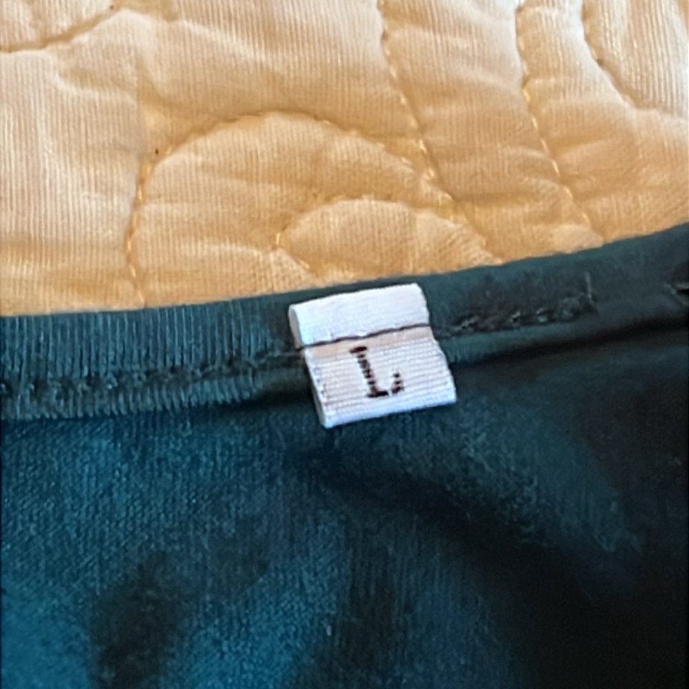 Teal Sleeveless Romper with Pockets - Picture 2 of 8